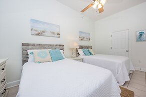 Phoenix Vii 7015 2 Bedroom Condo