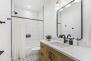 Sunny Days 7 Bedroom Home