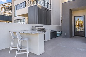 Sunny Days 7 Bedroom Home