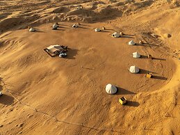Twilight dunes By Miracle Oman