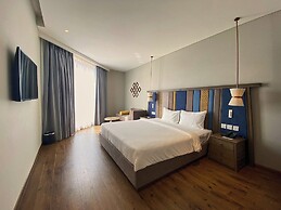 Mandala Studio Luxury