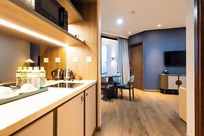 Mandala Studio Luxury