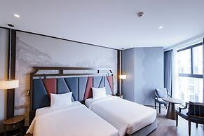 Mandala Studio Luxury