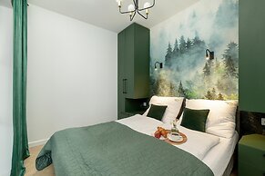 Apartment in Dziwnow With River View & Spa