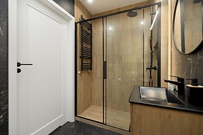 Apartment in Dziwnow With River View & Spa