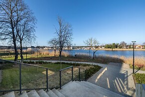 Apartment in Dziwnow With River View & Spa