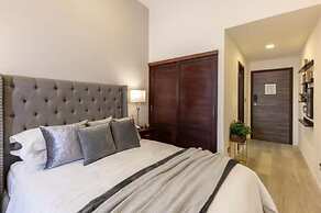 Central Park Jr. Suites