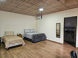PLEASANT HOSTAL PANAMA