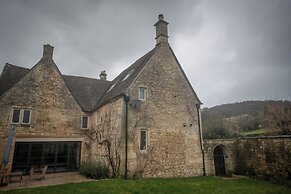 Mill House & Cottage - on Cotswold Way