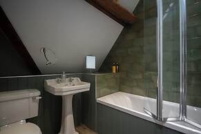 Mill House & Cottage - on Cotswold Way