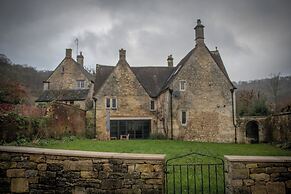 Mill House & Cottage - on Cotswold Way