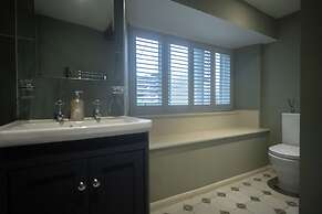 Mill House & Cottage - on Cotswold Way