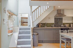 Mill House & Cottage - on Cotswold Way