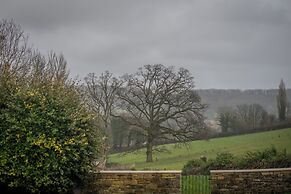 Mill House & Cottage - on Cotswold Way