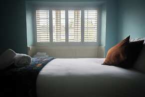 Mill House & Cottage - on Cotswold Way