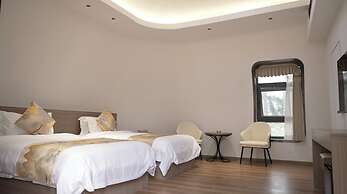 Unicorn Rocket Resort