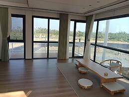 Unicorn Rocket Resort