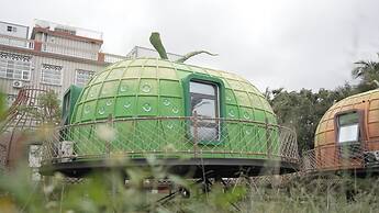 Unicorn Rocket Resort