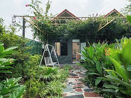 Hang Mua Holiday Homestay