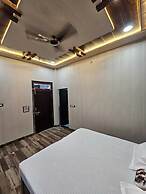 Vinayak Guest House