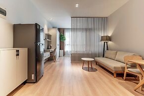 DE LA SOL Premier Residence