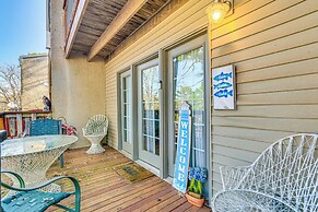 4 Mi to Greers Ferry Lake: Condo w/ Deck & Balcony