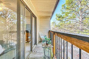 4 Mi to Greers Ferry Lake: Condo w/ Deck & Balcony