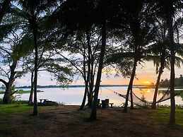 Lucas Lake Hotel