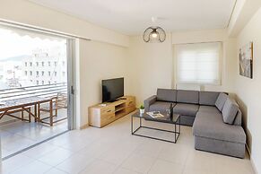 Urban Oasis with Acropolis Views by GHH