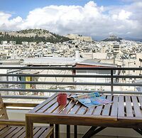 Urban Oasis with Acropolis Views by GHH