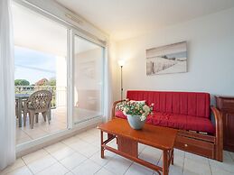 Apartment Near Richelieu Beach