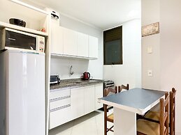 Apê em Ponta das Canas - 40m do mar