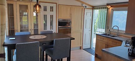 Cozy Chalet in Tzummarum