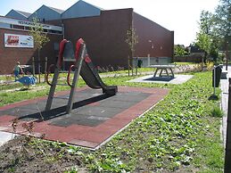 Cozy Chalet in Tzummarum