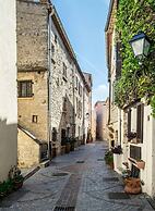 Apartment in Antibes Near Sandy Beaches