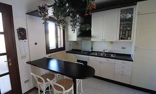 Cozy Flat in the Heart of Lignano Near the Beach