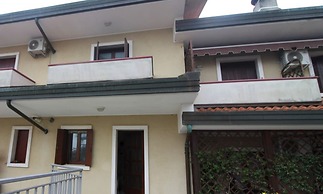 Cozy Flat in the Heart of Lignano Near the Beach