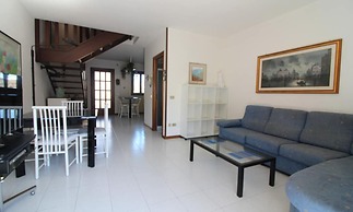 Cozy Flat in the Heart of Lignano Near the Beach