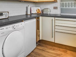 The Hideaway - Spacious 3 Bedroom Apartment