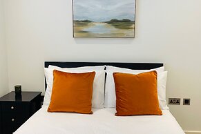 Stylish Modern Apartment in St Albans City