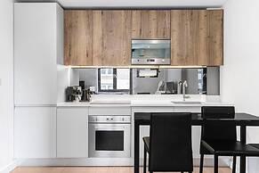 Stylish Modern Apartment in St Albans City