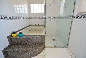 Casa com Piscina Morro das Pedras