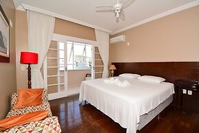 Casa com Piscina Morro das Pedras