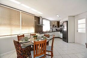 Casa com Piscina Morro das Pedras