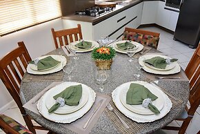 Casa com Piscina Morro das Pedras