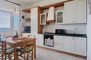 Porto Torres Apartment With Terrace