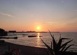 Porto Torres Apartment With Terrace