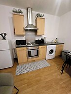 Southampton City View Apartment