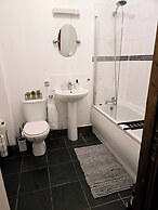 Southampton City View Apartment