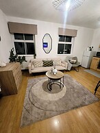 Southampton City View Apartment